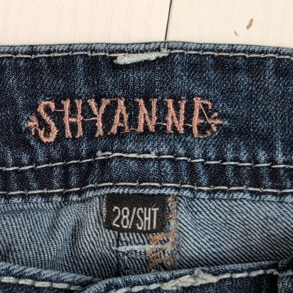 Shyanne Anne Bootcut Jeans Women's 28 Short Mid Rise Embellished Embroidered - Picture 6 of 15